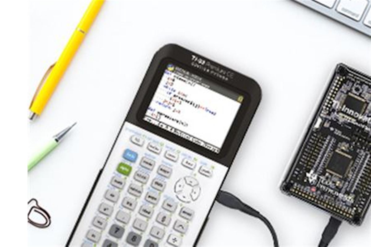 TI-83 Premium CE édition Python : la calculatrice graphique haute en couleur !