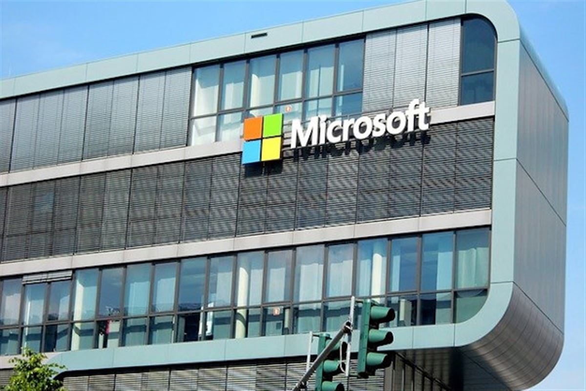 Microsoft : près d’un demi-siècle de règne sur l’informatique