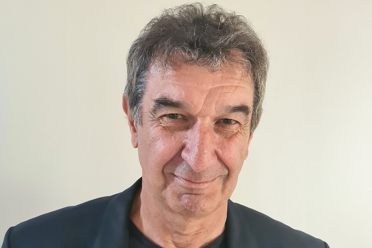 L'auteur nîmois Claude Jamot en dédicace à la Fnac Nîmes