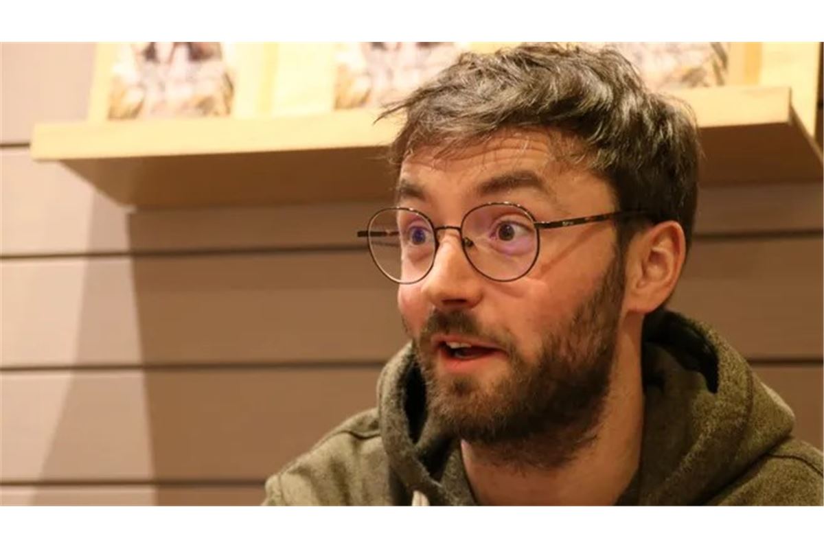 Dédicace d'Aymeric Authié à la Fnac Aurillac