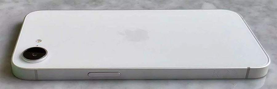 iPhone 16e côté