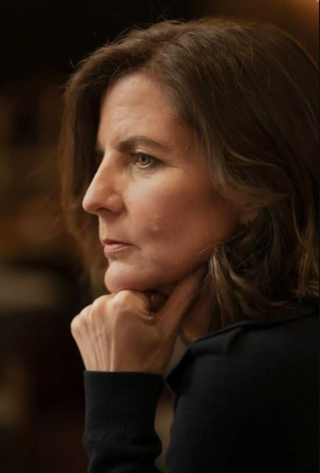 CAMILLE KOUCHNER ARTICLE