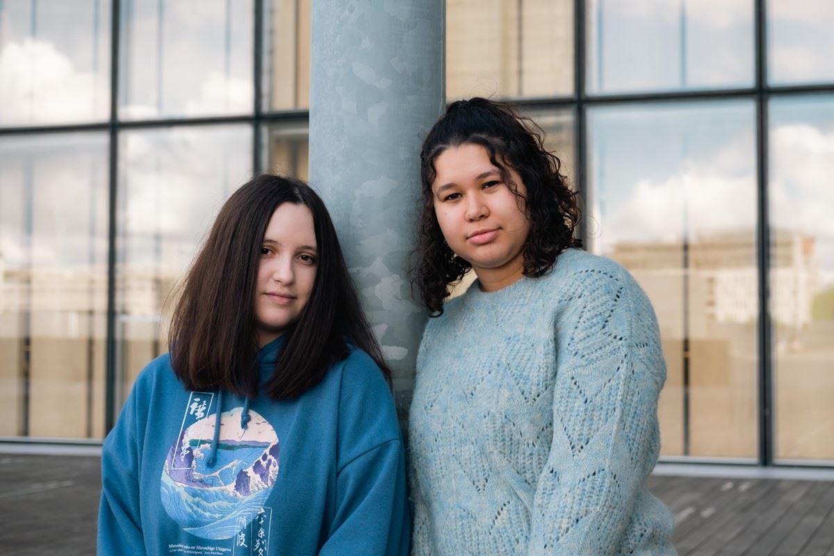 Léa Jeunesse et Célia Saïph en dédicace à la Fnac Lille