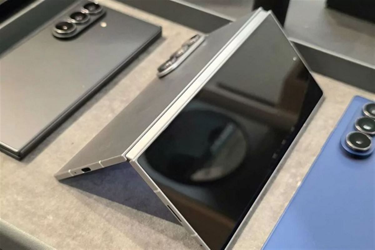 Samsung surprend avec 3 nouveaux smartphones pliants : les Galaxy Z Fold 7, Z Flip 7 et Z Flip 7 FE