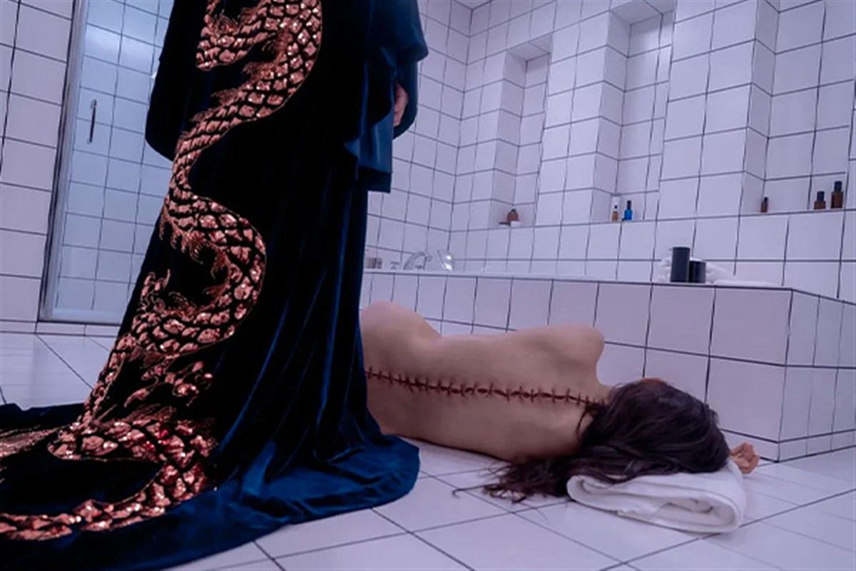 Chair, mutations et frissons : les 10 films de body horror incontournables