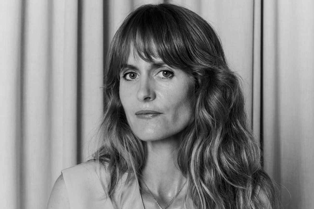 Caroline Boudehen dédicace à la Fnac de Verneuil-sur-Avre