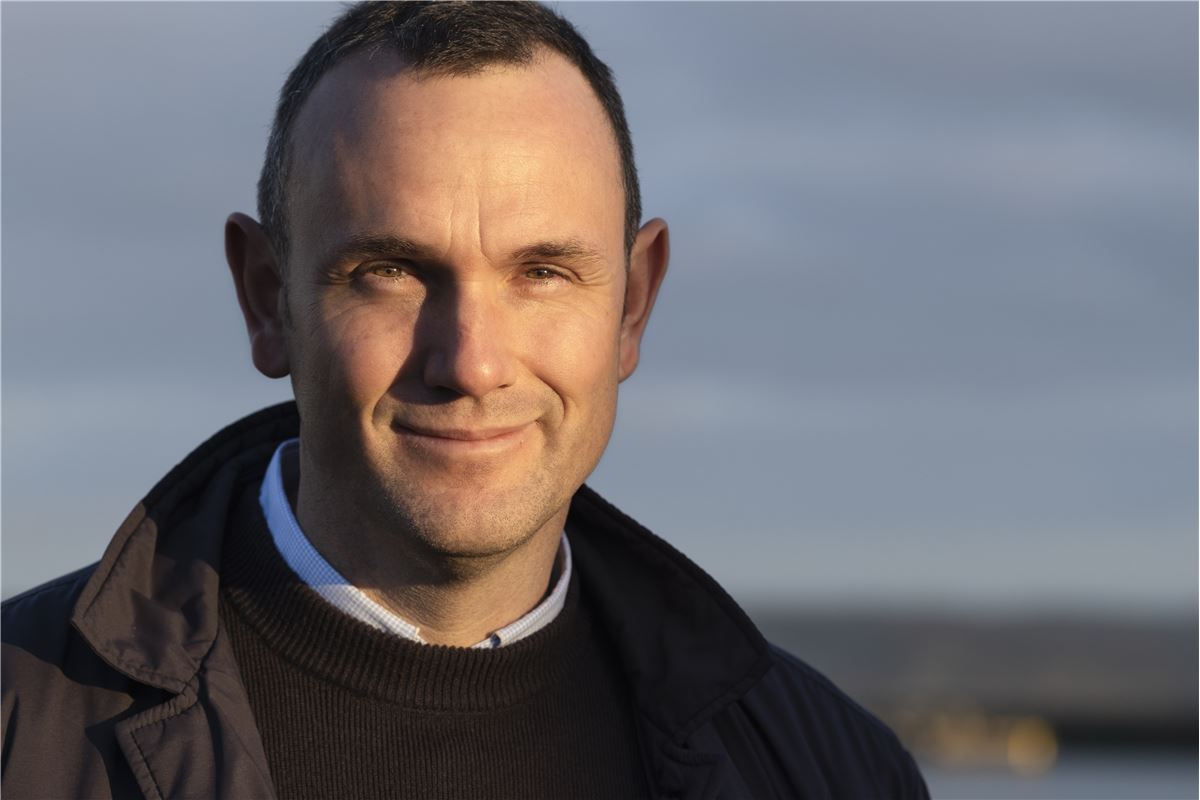 Le photographe Ewan Lebourdais en dédicace à la Fnac Brest