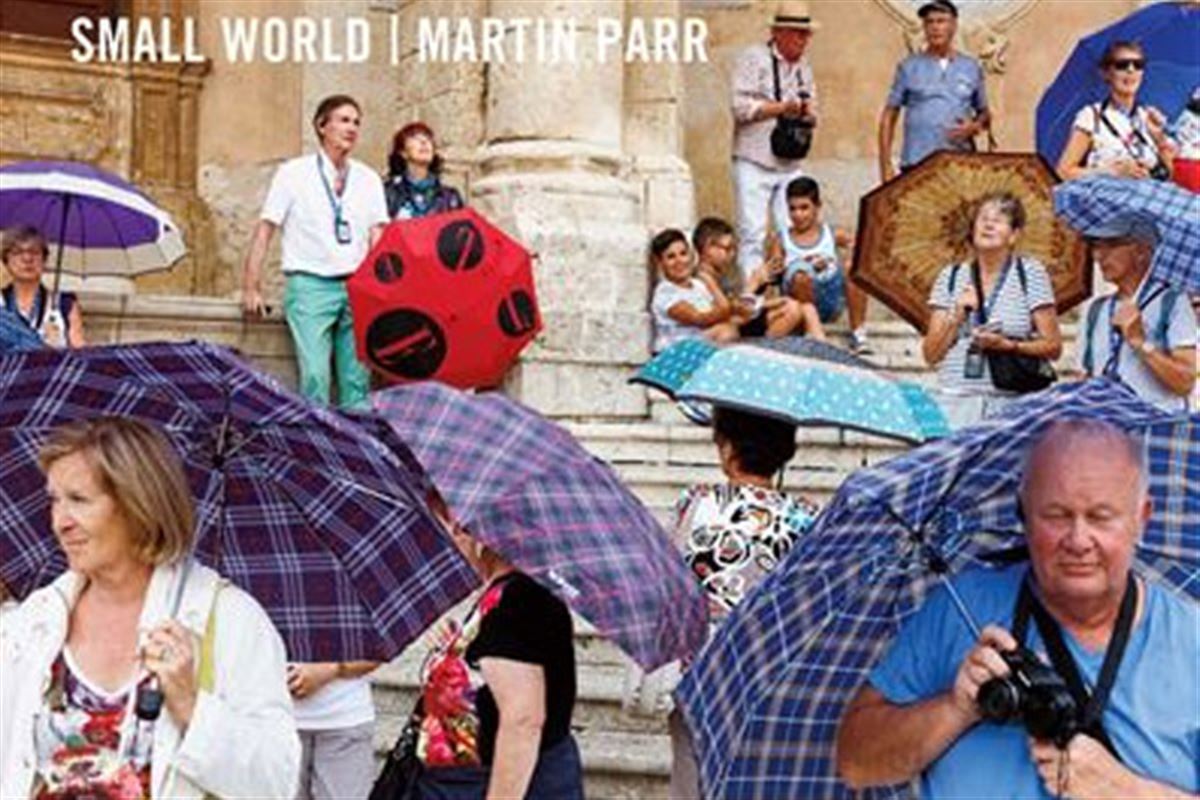 Martin Parr : l’œil satirique de la vie quotidienne s’est éteint