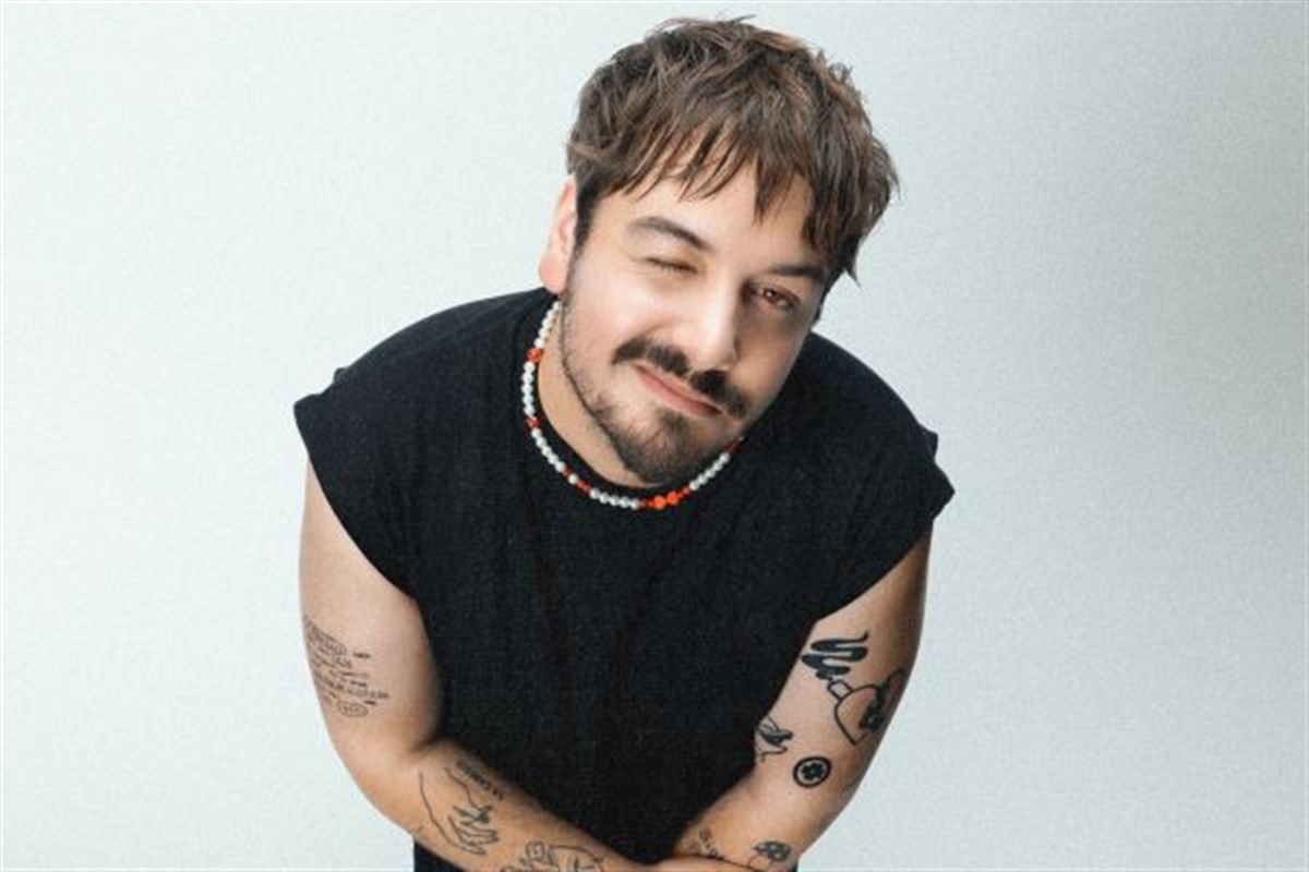 St Graal (et ses histoires d'amour) en showcase et séance de dédicaces à la Fnac Ternes !