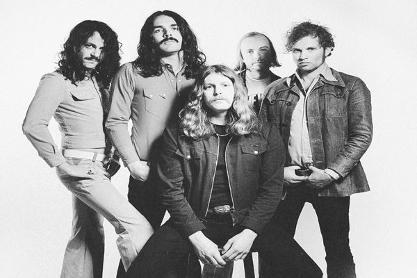 Komodor en showcase rock et dédicace à la Fnac Quimper pour la sortie de « Time & Space » !