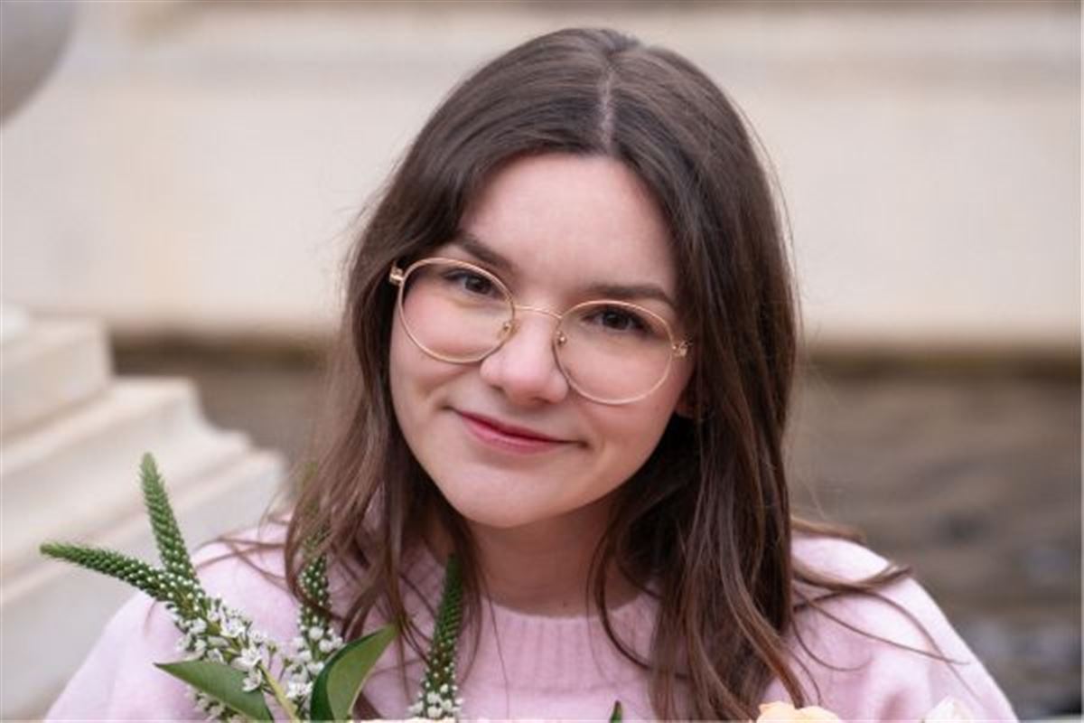 Morgane Moncomble en séance de dédicaces à la Fnac Ternes !