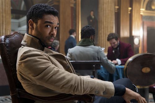 rege-jean-page-bridgerton-Simon-Baker