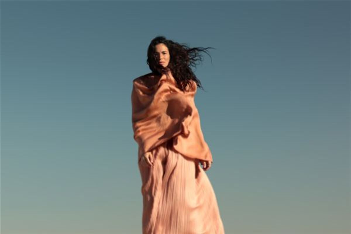 Yael Naim en showcase exceptionnel à la Fnac des Ternes pour son nouvel album !