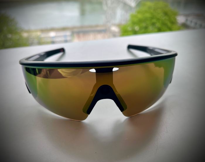 Test Lunettes Meta Oakley de face
