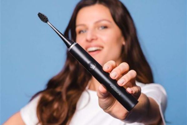 comment marche une brosse &agrave; dents &eacute;lectrique sonique