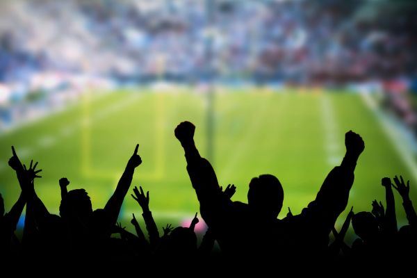 TV, PC, smartphone : que choisir pour regarder le foot en Suisse ?