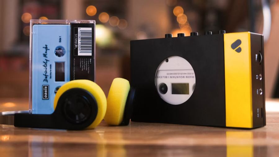 The audio cassette is back: pop culture, 80’s and new relationship with music