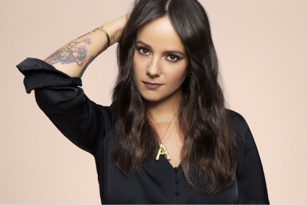 Alizée, 25 ans de carrière : l’histoire d’un braquage pop international