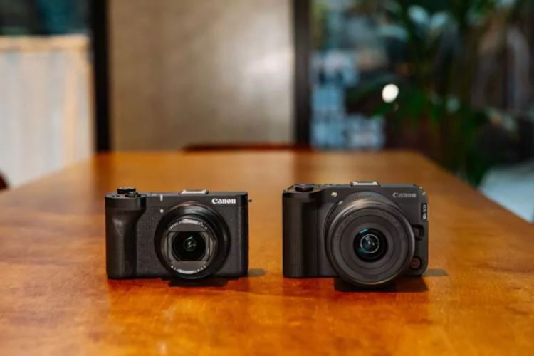 Canon EOS R50 V