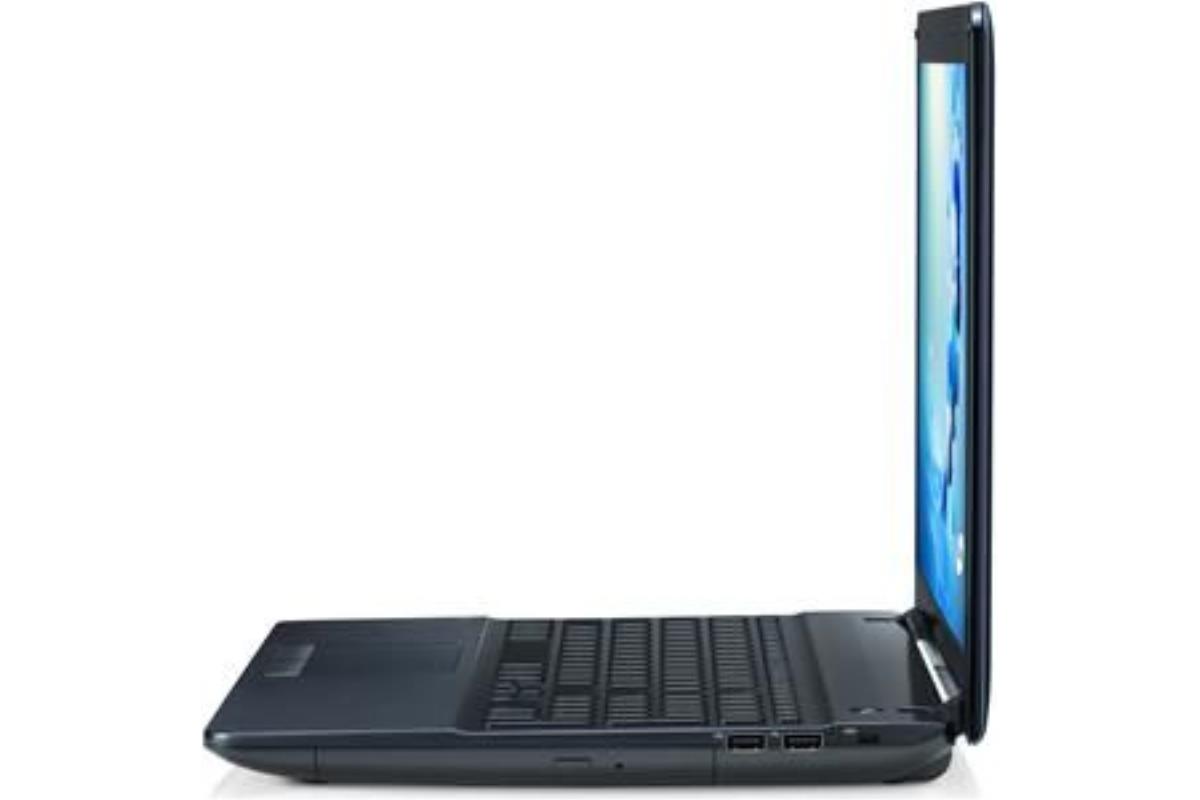 Samsung NP270E5E-K04, un PC portable 15.6'' d'entrée de gamme