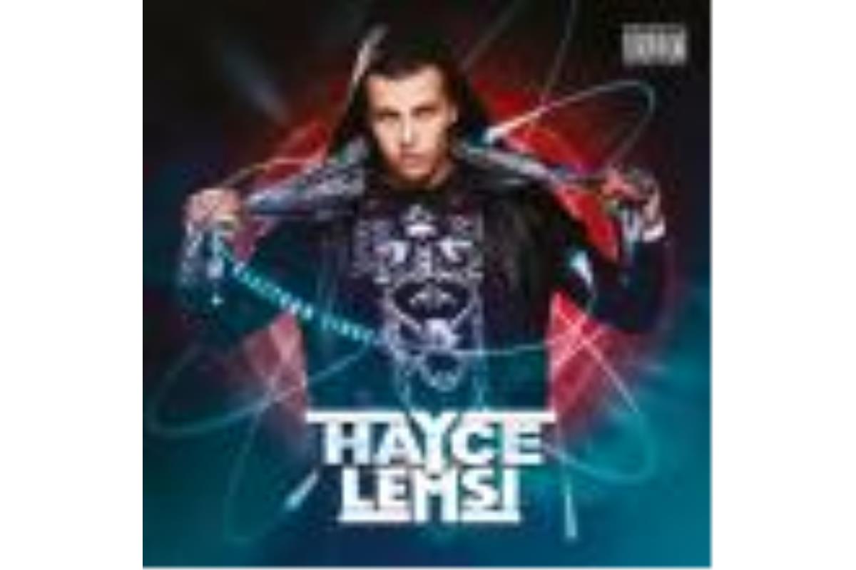 Hayce Lemsi est un des rappeurs français les plus excitants du moment