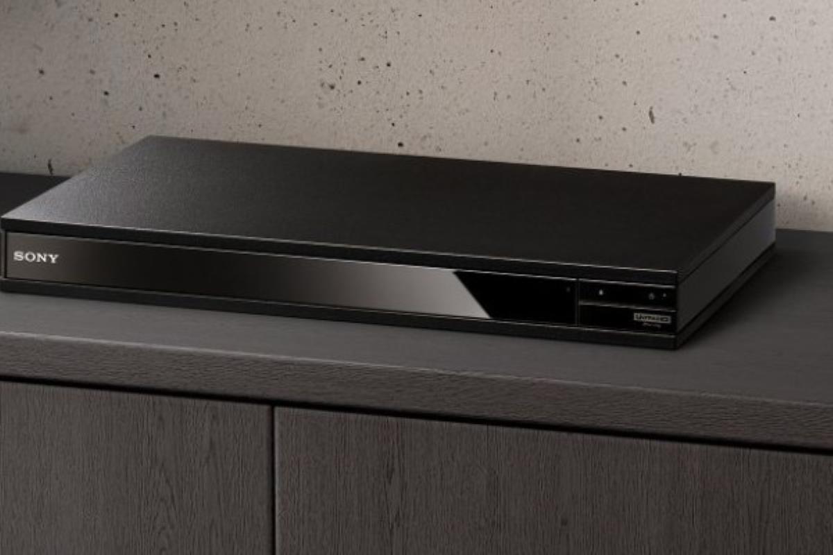 CES 2017 : Sony sort son premier lecteur Blu-ray 4K dénommé UBP-X800