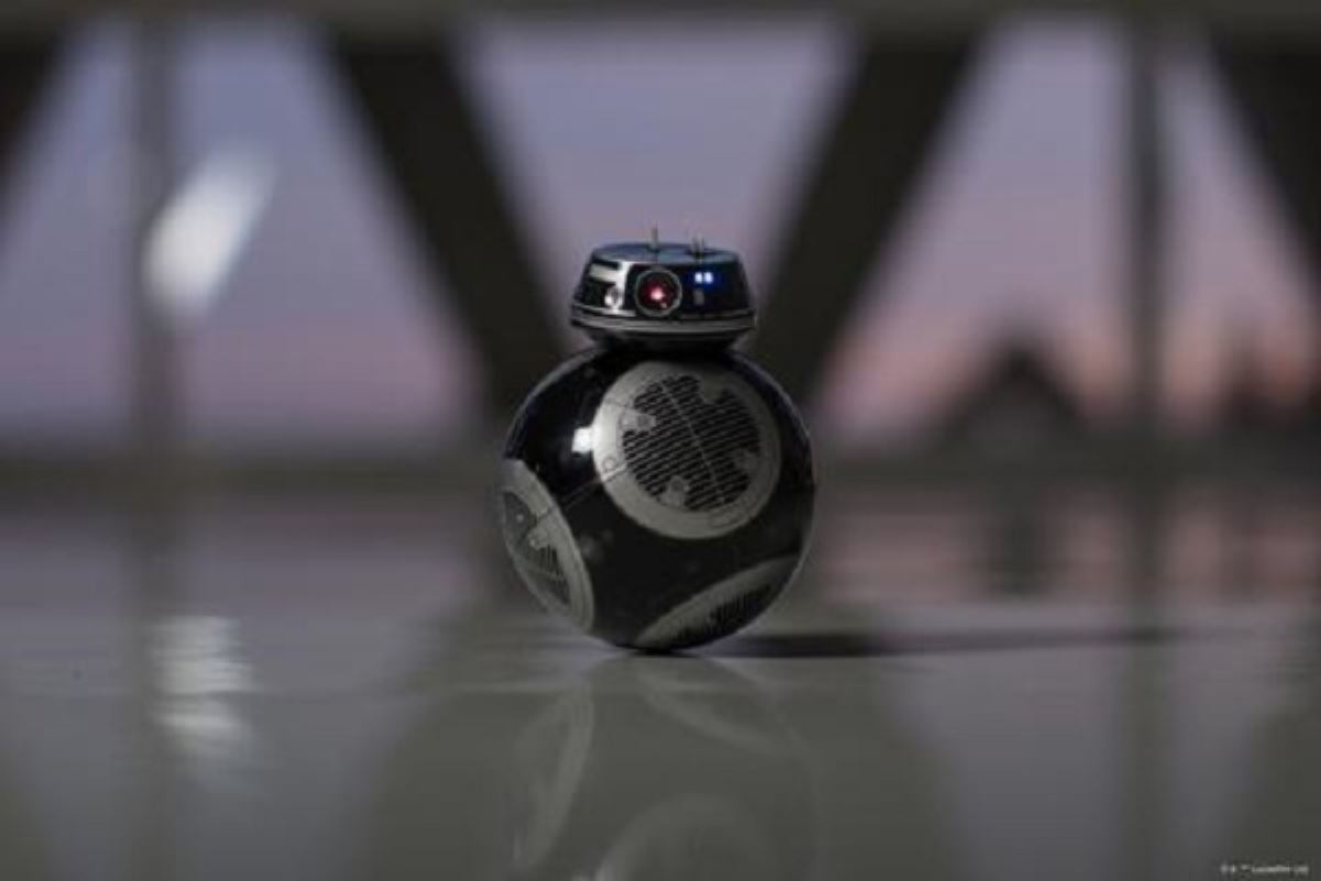 Robot droïde Sphero BB-9E Star Wars, comment ne pas craquer !