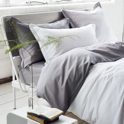 Designers Guild - Taie d'oreiller Satin de coton Saraille Zinc - 65 x 65 cm