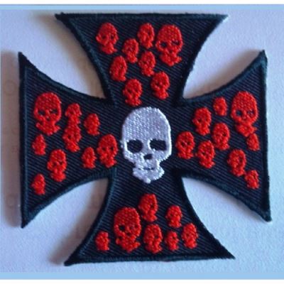 patch croix de malte noir petit crane rouge ecusson biker