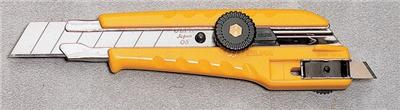 Cutter couteau d'art Olfa l3 lame sécable 18mm