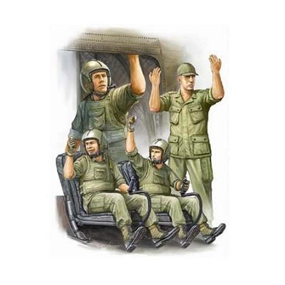 Trumpeter - Set de 4 figurines - Equipage de CH-47 Vietnam 1970
