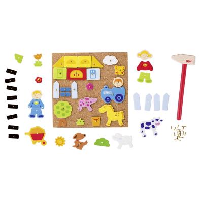 Marteau et set de clous Ferme
