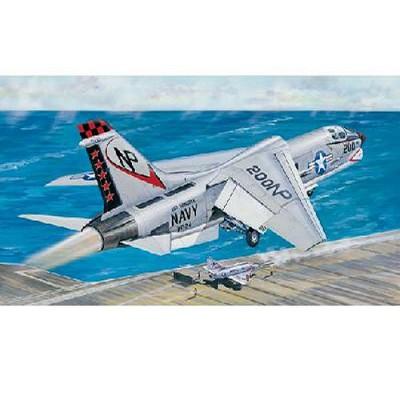 Trumpeter - Vought F-8J Crusader