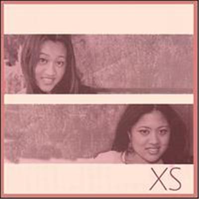 XS