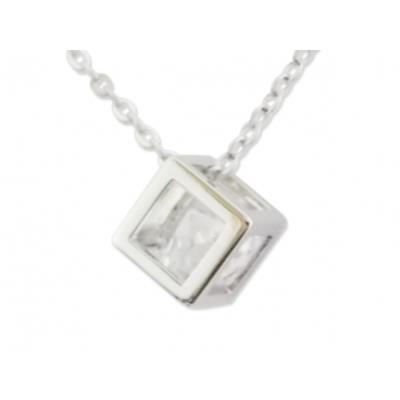 Collier au cube argenté avec faux diamant intégré bijou fantaisie pas cher pendentif