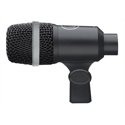 D40-Akg