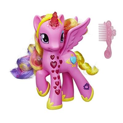 My Little Pony - Cutie Mark Magic - Princesse Cadance Coeurs Brillants - 1 Figurine Parlant Anglais