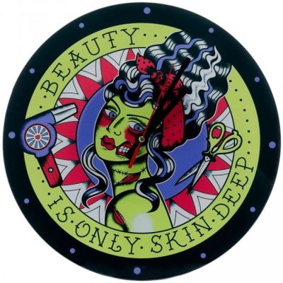 pendule rockabilly en bois femme verte salon coiffure rocck
