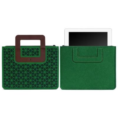 Ipad carrying sleeve bosign