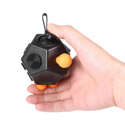 12€58 sur Fidget cube 12 faces, gadget anti-stress - Gadget - Achat & prix