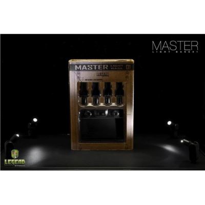 Master Light Base - Black Stage - White Lights