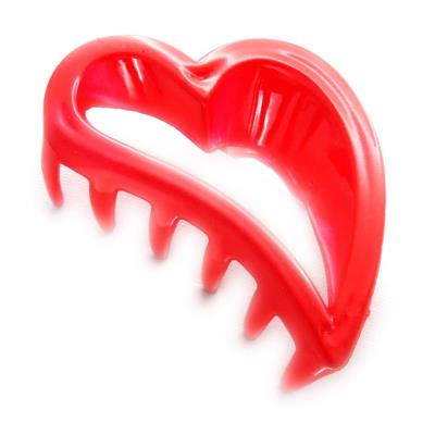 Pince 'Love' rouge