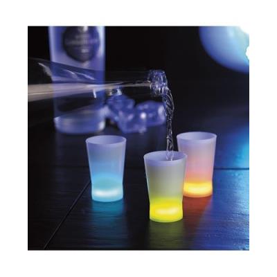 3 verres à shooters lumineux