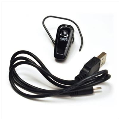 Oreillette Bluetooth PS3/Téléphone Cable de charge inclus