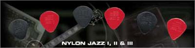 Dunlop 24 MED JAZZ ROUGE 118 ADU 47R2N