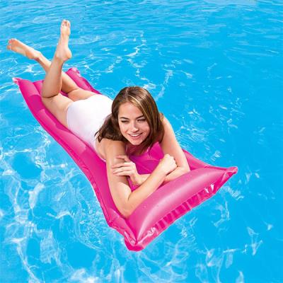 Matelas bouée gonflable colorée piscine mer bleu - Accessoires piscines spa  et jacuzzis - Achat & prix