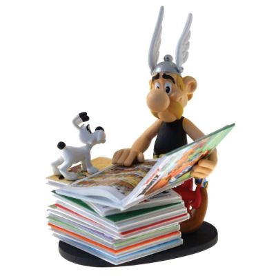 Statuette - Astérix - Astérix avec pile d'albums