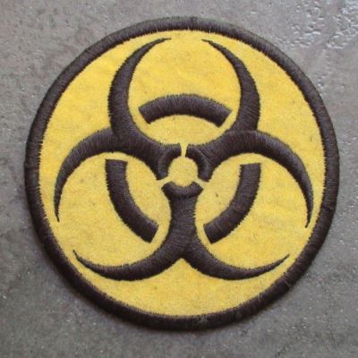 patch biohazard rond jaune danger radiation ecusson rock