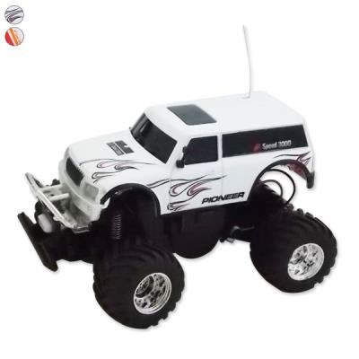 4x4 miniature télécommandé radiocommandé RC blanc/bleu
