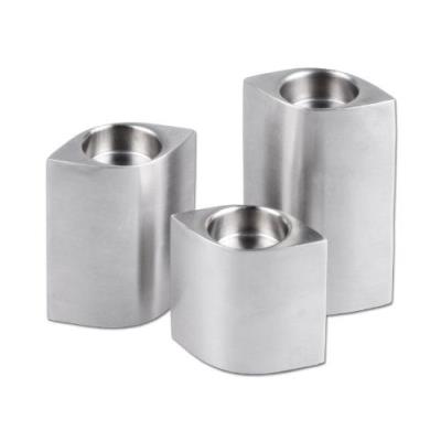 CHG 3425-00 Ensemble de 3 bougeoirs en inox Hauteur 12,5/10/7,5 cm Longueur 8,2 cm Largeur 4,7 cm